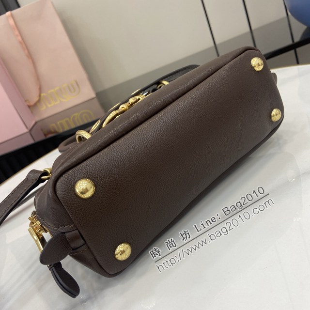 MIU MIU專櫃繆繆最新款爆款迷你號貝殼包手提女包 jh2667型號：5BP090，